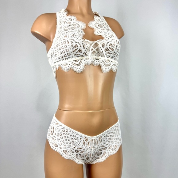 Victorias Secret Dream Angels Ivory Lace Set Bralette & Panties Size M Whimsical - Picture 1 of 13